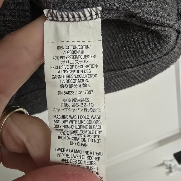 Vintage Boy's Old Navy Gray Waffle Knit Long Sleeve Top | Size Medium (8) - Picture 6 of 6